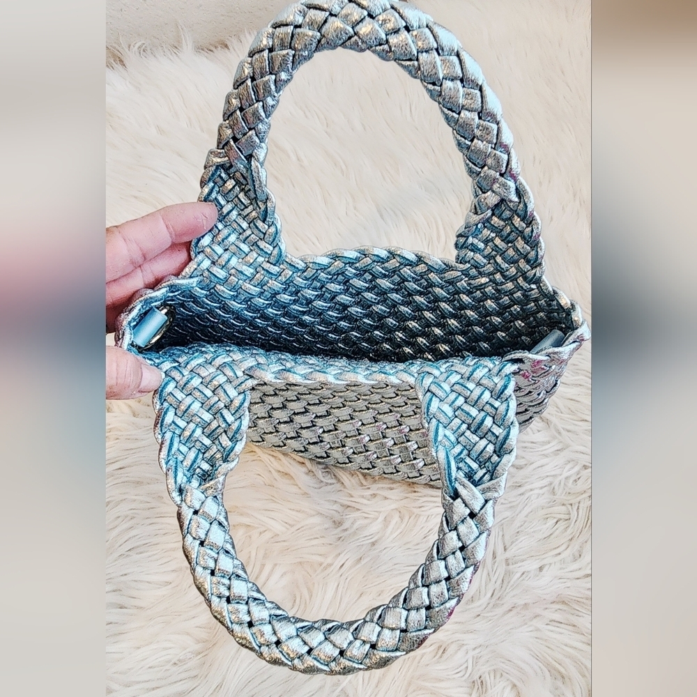 AHDORNED MINI WOVEN BAGS IN BLUE METALLIC EUC - Picture 4 of 8